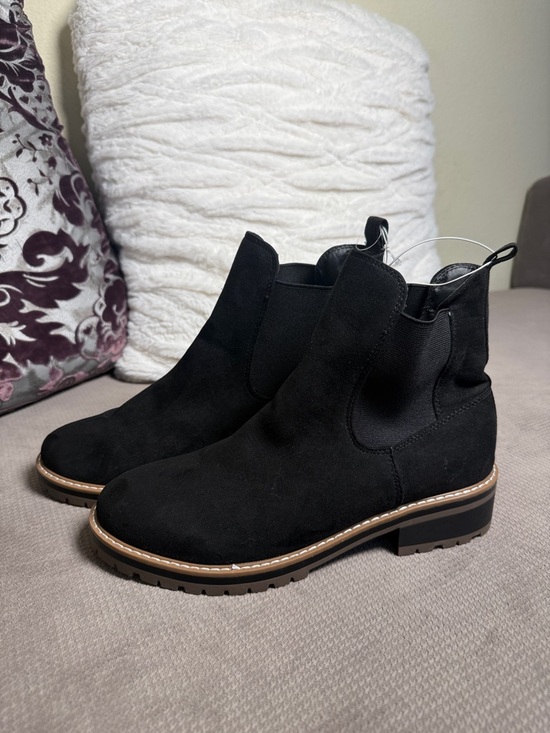 Kensie Shoes - Kensie Black Suede-Look Chelsea Ankle Boots with Lug Sole